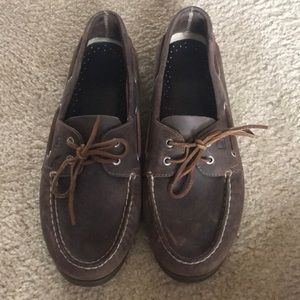 Men’s brown leather Sperry